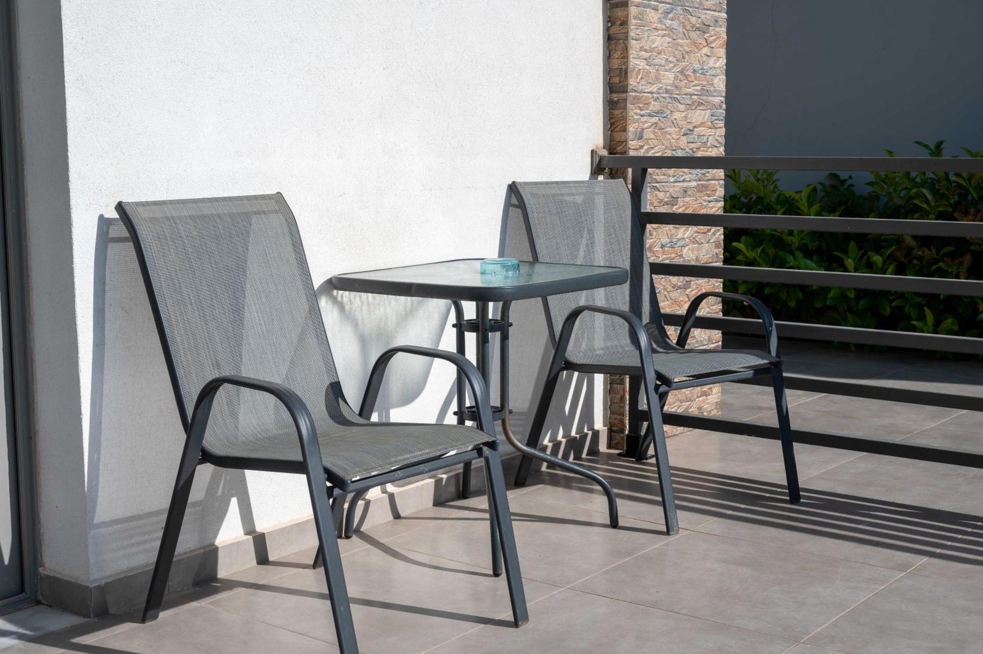 ארטמידה Finikas Suites & Apartments 10Min From Athens Airport מראה חיצוני תמונה