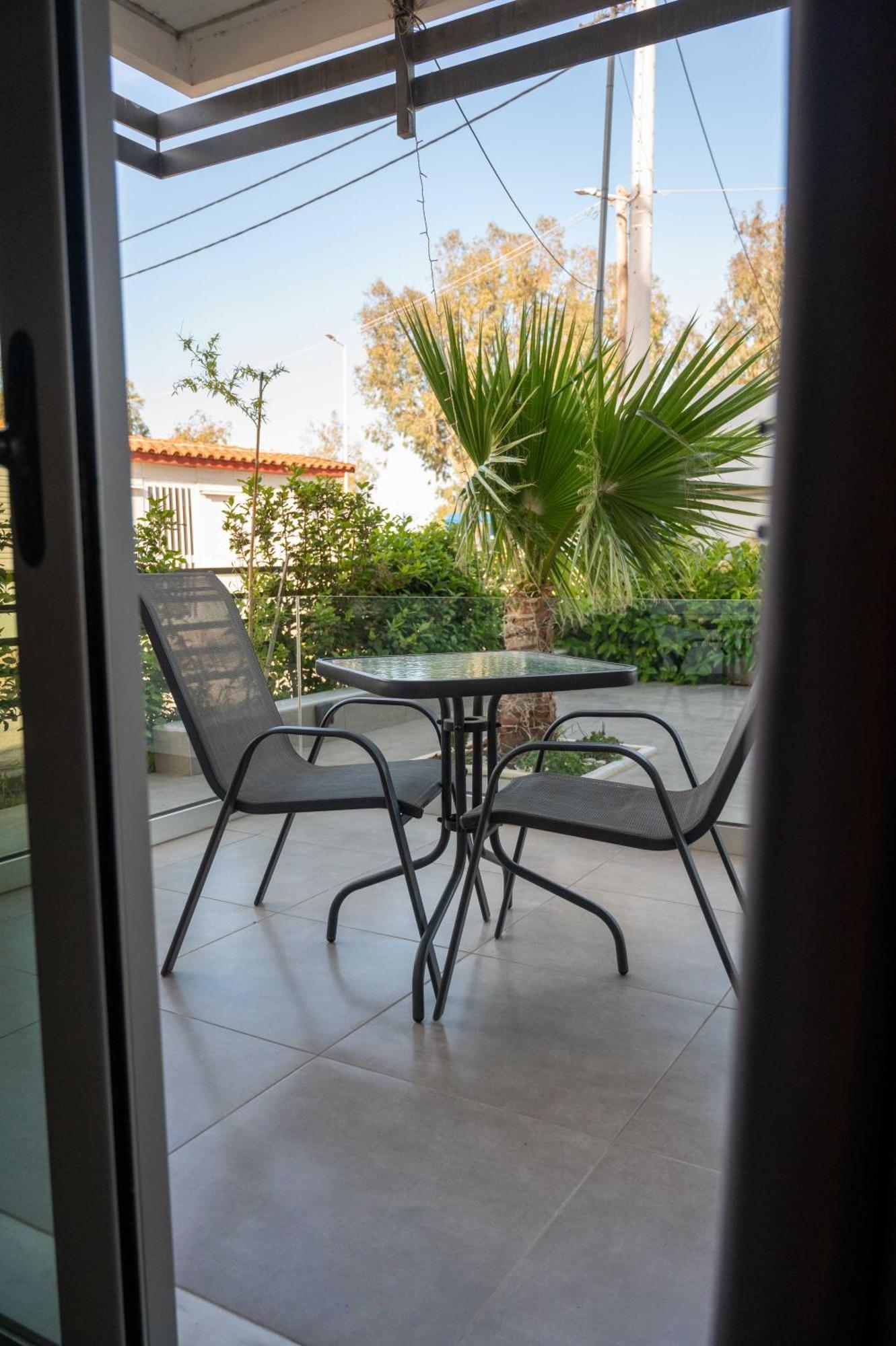 ארטמידה Finikas Suites & Apartments 10Min From Athens Airport מראה חיצוני תמונה