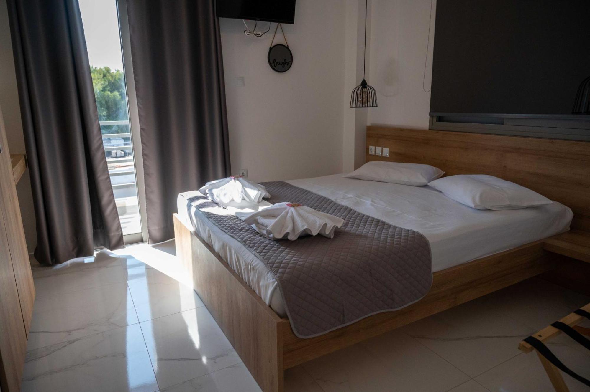 ארטמידה Finikas Suites & Apartments 10Min From Athens Airport מראה חיצוני תמונה