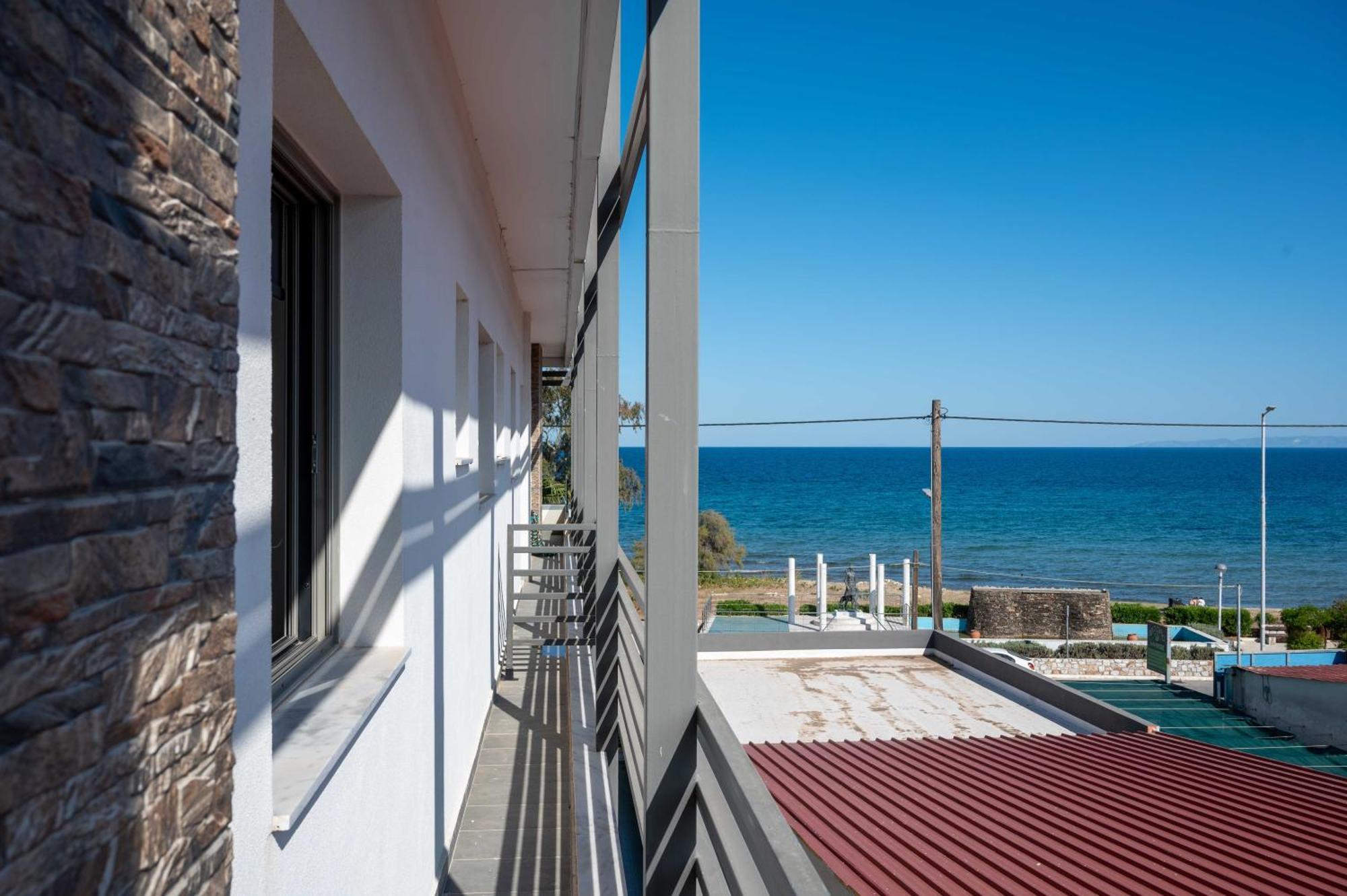ארטמידה Finikas Suites & Apartments 10Min From Athens Airport מראה חיצוני תמונה